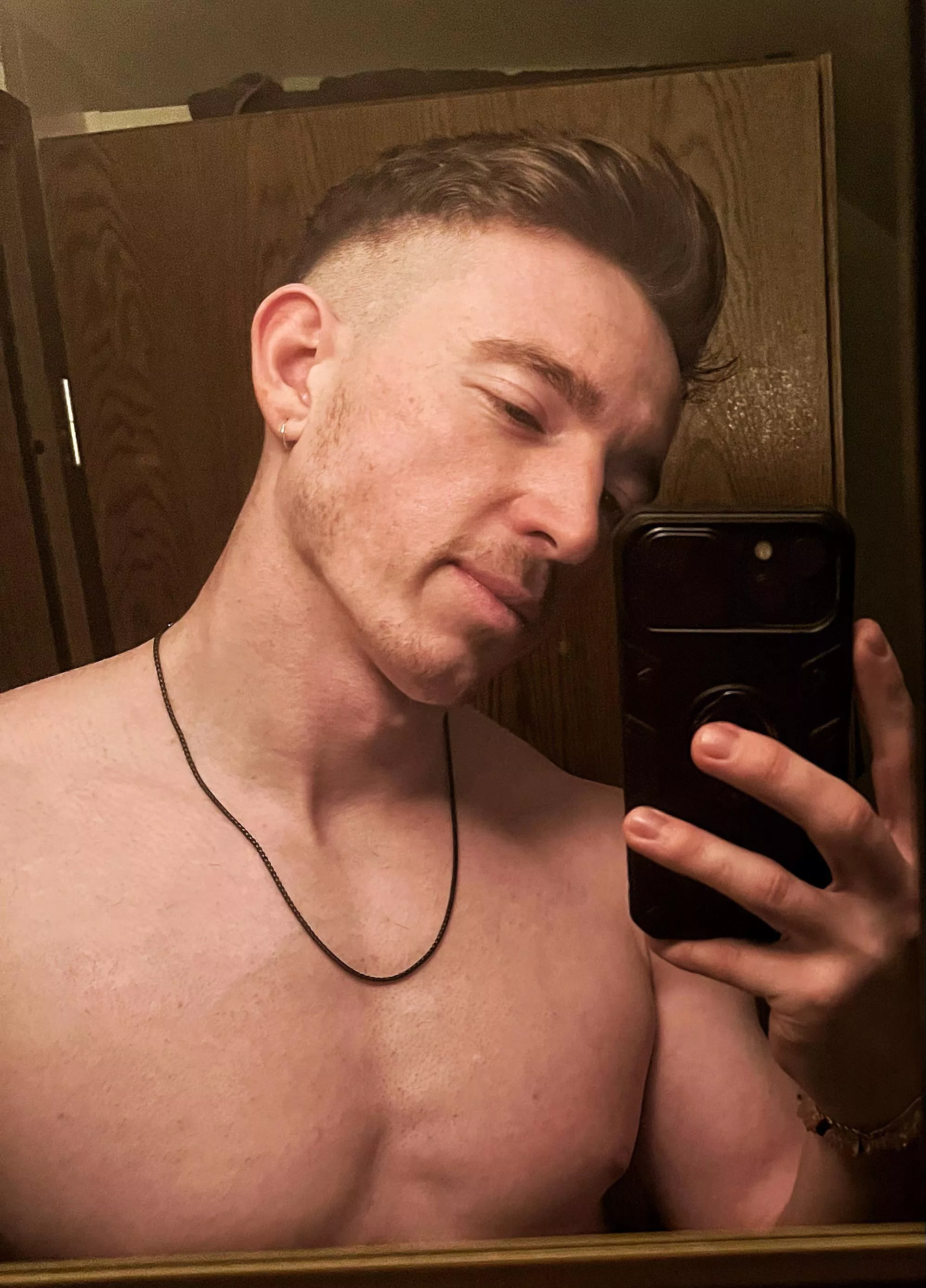 Haircut done by myself. What do you guys think🙈😬?