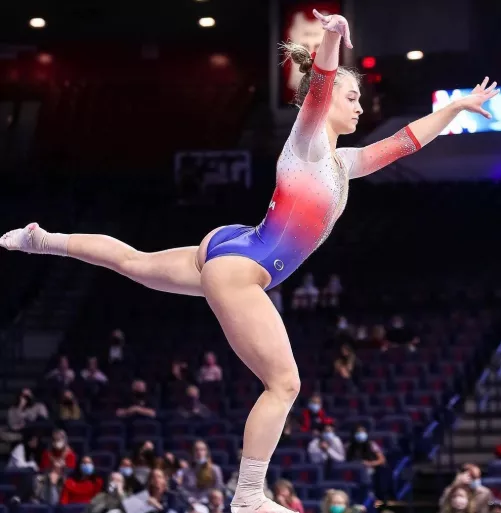 Halli Mayberry U of Arizona gymnast