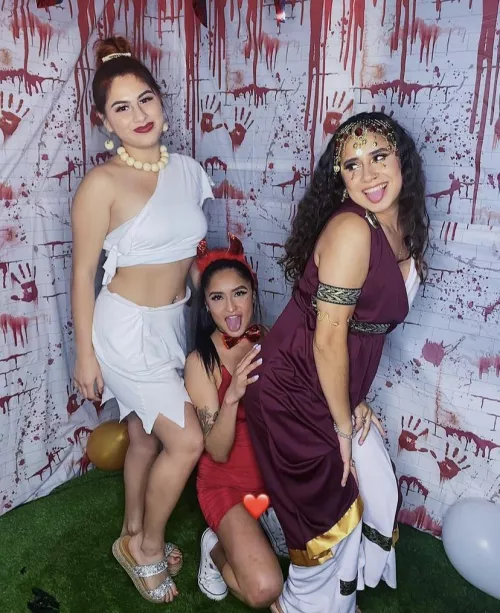 Halloween whores 😈 Halloween whores 😈
