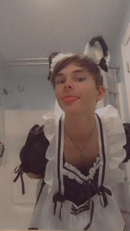 Happy femboy friday!! Happy My first post could be today. Happy femboy friday!! Happy My first post could be today.