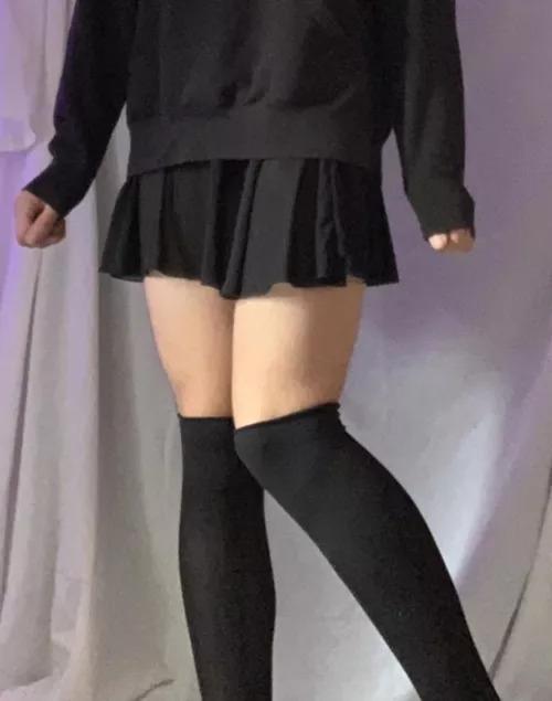 Happy femboy Friday!! Hereβs an outfit to celebrate! π let me know what you guys think ok? <3 Happy femboy Friday!! Hereβs an outfit to celebrate! π let me know what you guys think ok? <3