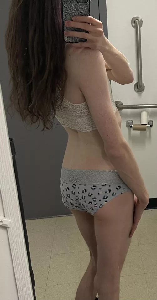 Happy Femboy Friday. I hope you all like. ๐๐๐ฅบ Happy Femboy Friday. I hope you all like. ๐๐๐ฅบ