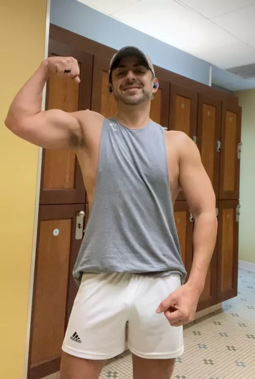 Happy Flex Friday! New here. From TEXAS