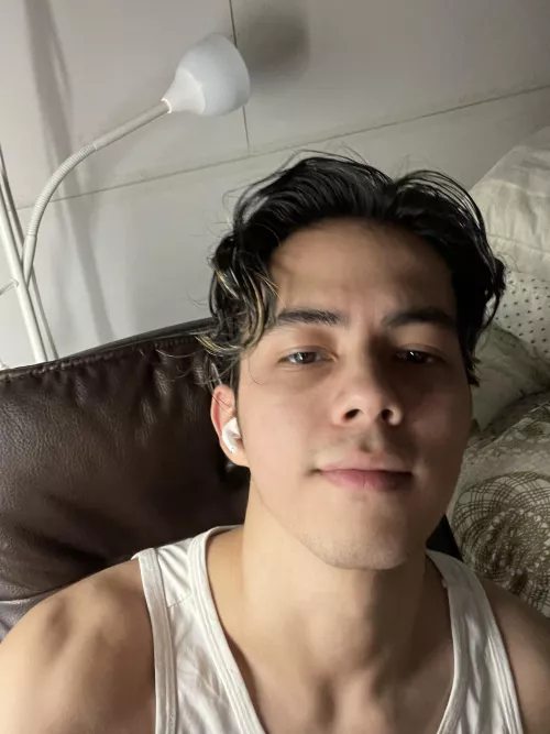 Happy friday! Happy friday!