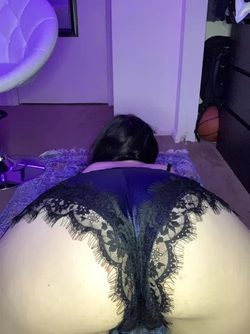 Happy Friday, cum play? ☺️