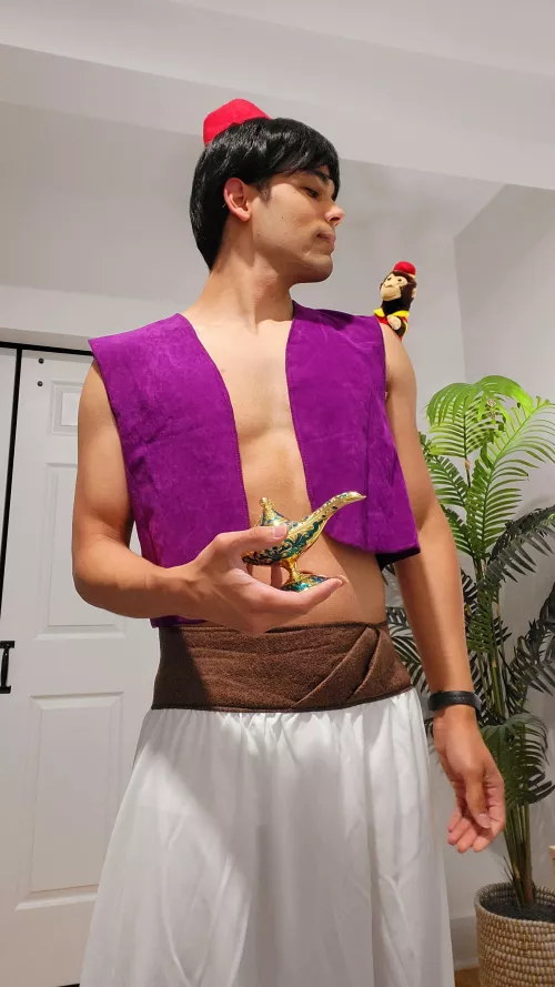 Happy Halloween! 🧞♂️ Happy Halloween! 🧞♂️