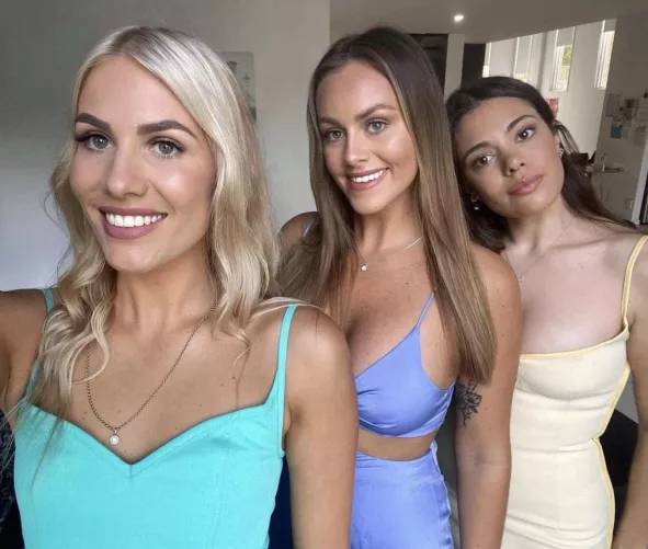 Happy ladies Happy ladies