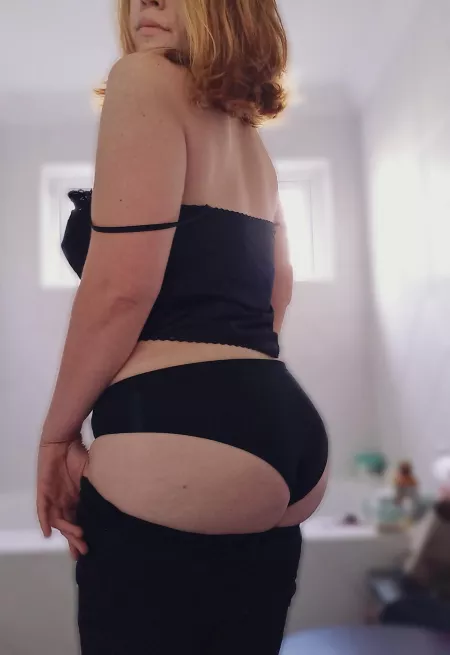 Happy Mild Monday or whatever 😏