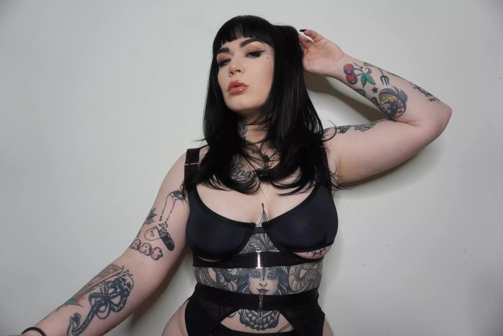 Happy new year 🖤 have fun tonight! Happy new year 🖤 have fun tonight!