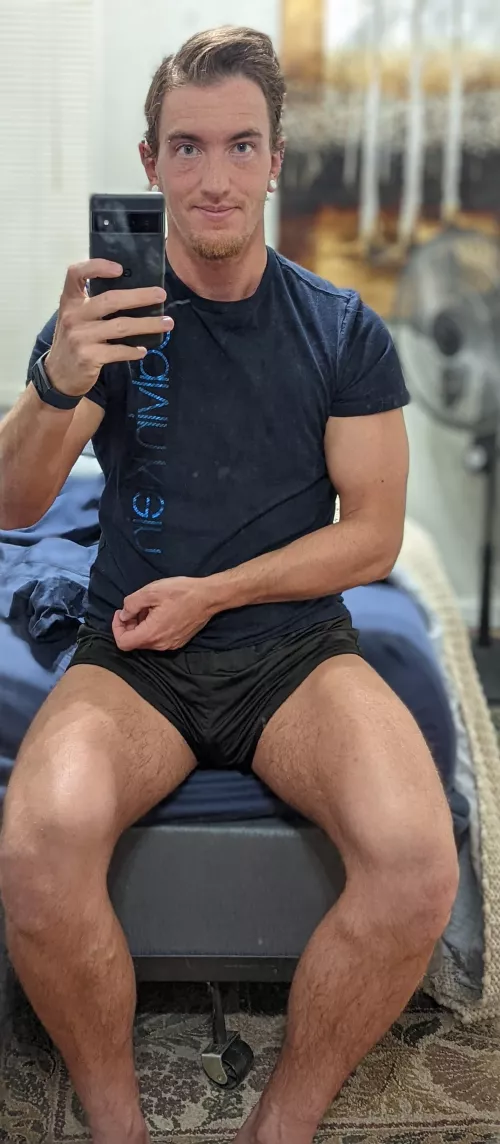 Happy new year! Here's to an awesome 2022! 🎉 Happy new year! Here's to an awesome 2022! 🎉