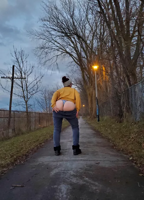 Happy thong Thursday