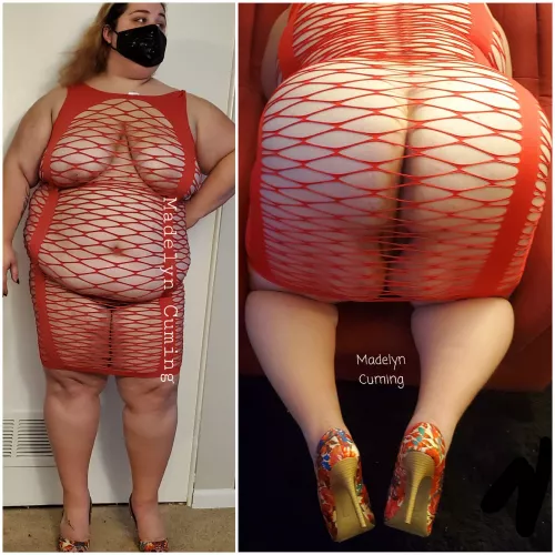 Happy Titty Tuesday! And some booty for a bonus π€