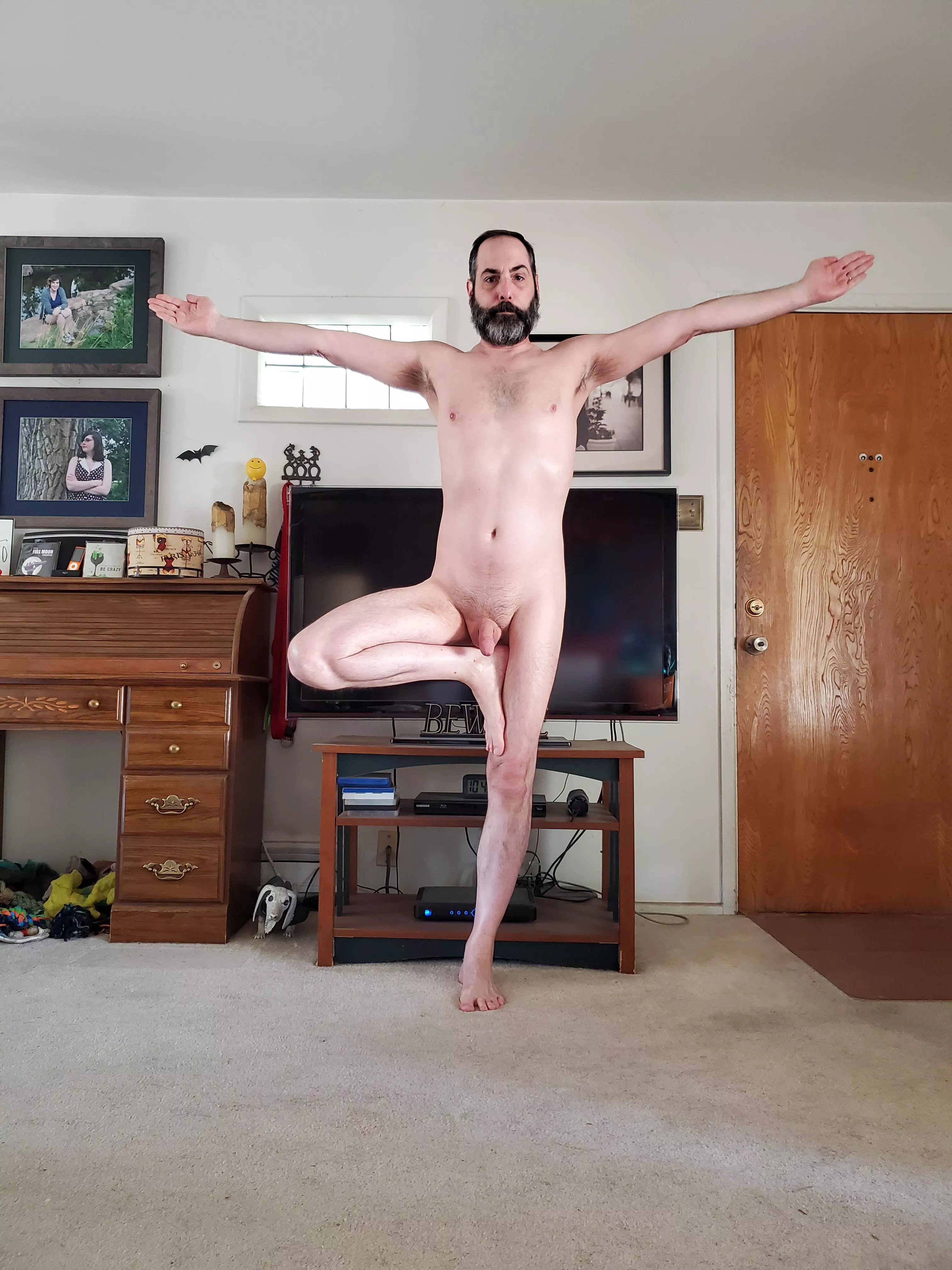 Happy #treeposetuesday to all my fellow naked yoga enthusiasts! 😘🧘♂️🕉 Happy #treeposetuesday to all my fellow naked yoga enthusiasts! 😘🧘♂️🕉