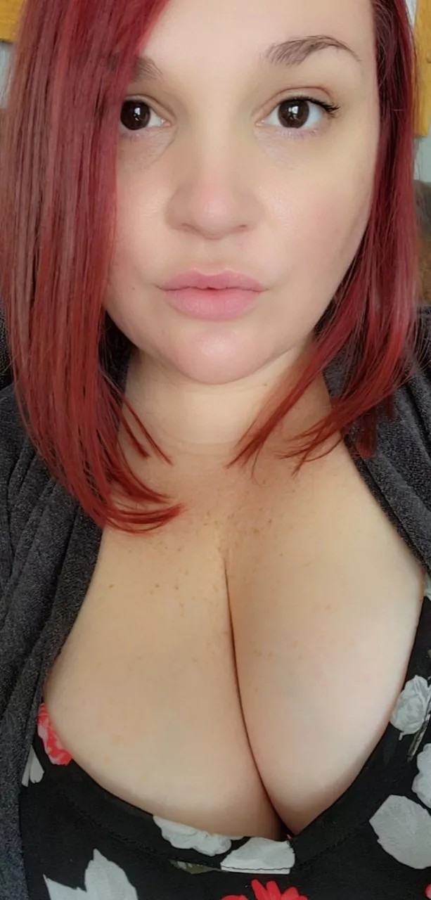 Happy Tuesday everyone! 😘