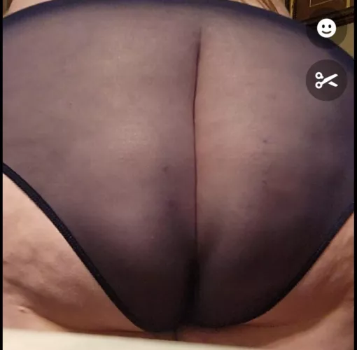 Happy valentine's times day here's my ass