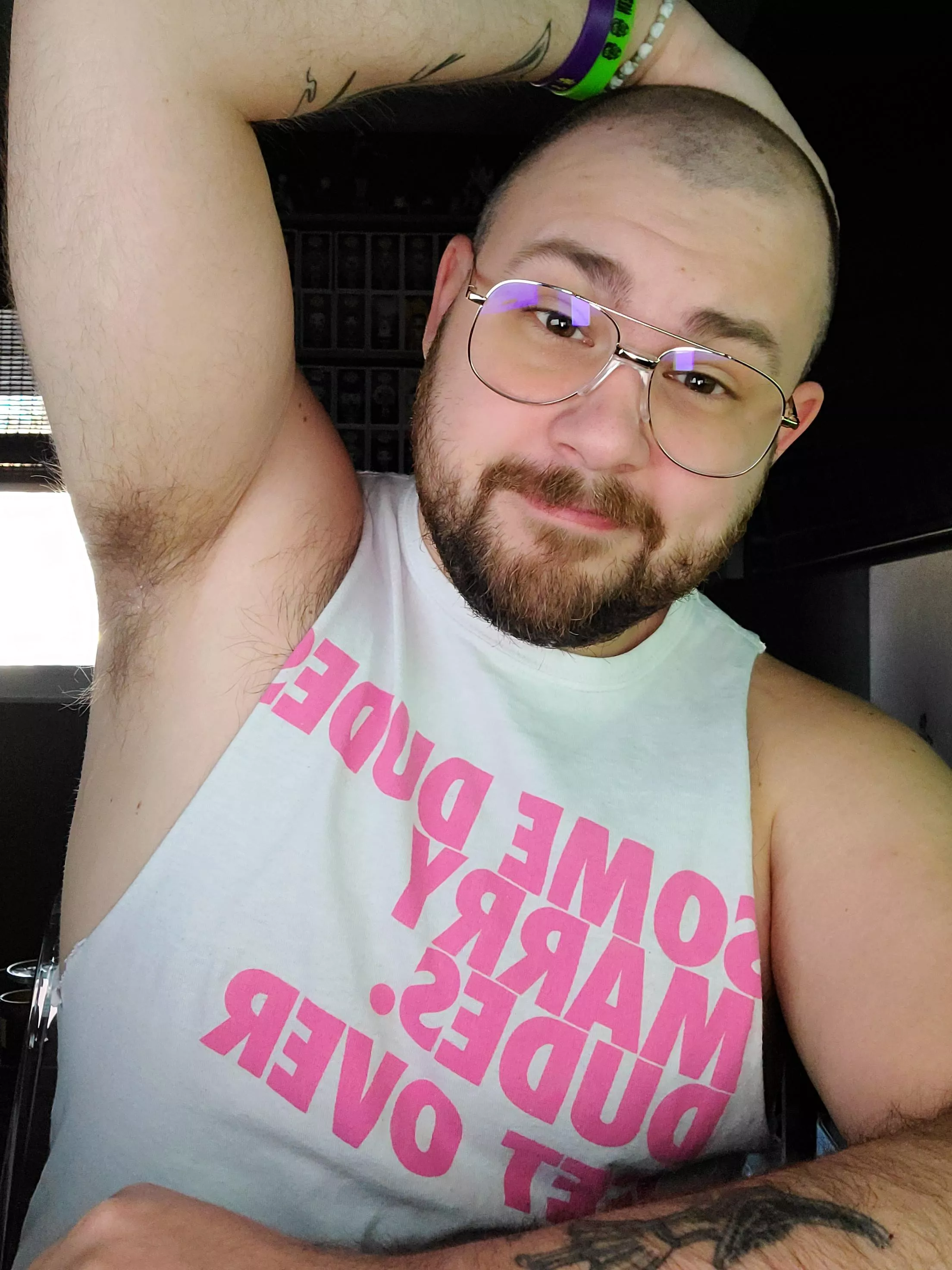 Happy Wednesday to all you beautiful bears and bear adjacent ✌✌✌ Happy Wednesday to all you beautiful bears and bear adjacent ✌✌✌