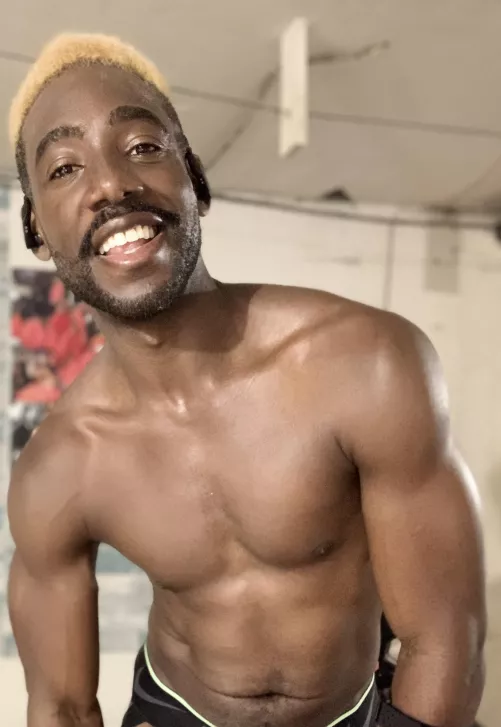 Happy Weekend, Fellas !! Happy Weekend, Fellas !!