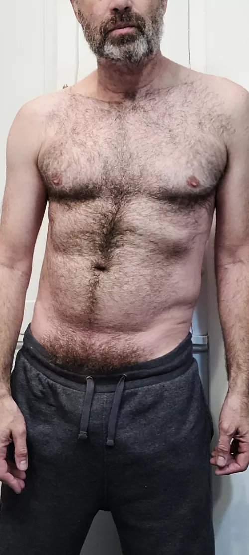 Hard to keep this cock fur tamed 😈