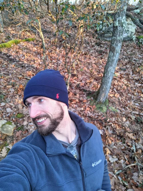 Hat was maybe a Christmas gift ๐ Hat was maybe a Christmas gift ๐