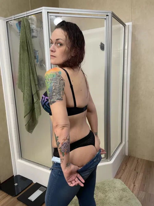 Have a naughty weekend! 😜💜 [image]