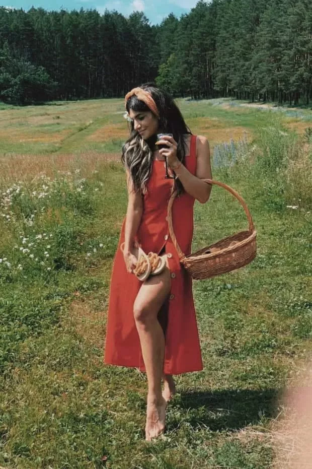 Have a nice day, honey💋 My husband will leave for work soon and you and I can have a hot fling😈