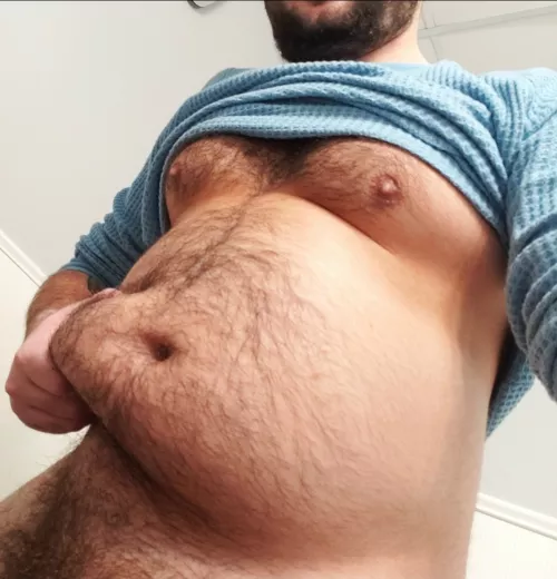 Have been putting on muscle. But I guess trying to get in enough calories is making me gain fat too Have been putting on muscle. But I guess trying to get in enough calories is making me gain fat too