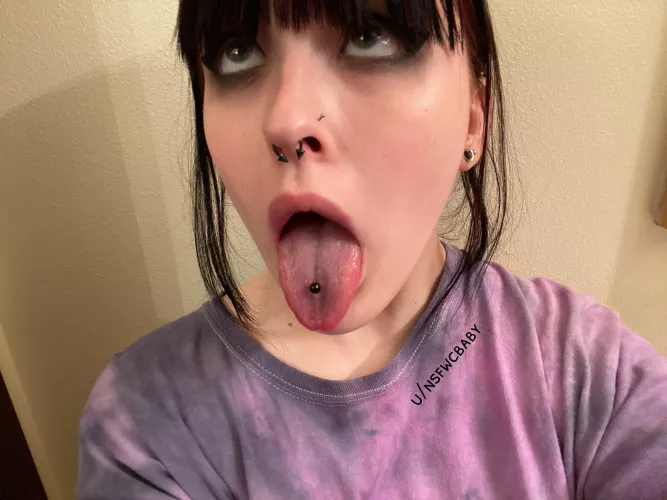 Have you ever cummed in a goth girls mouth? Have you ever cummed in a goth girls mouth?
