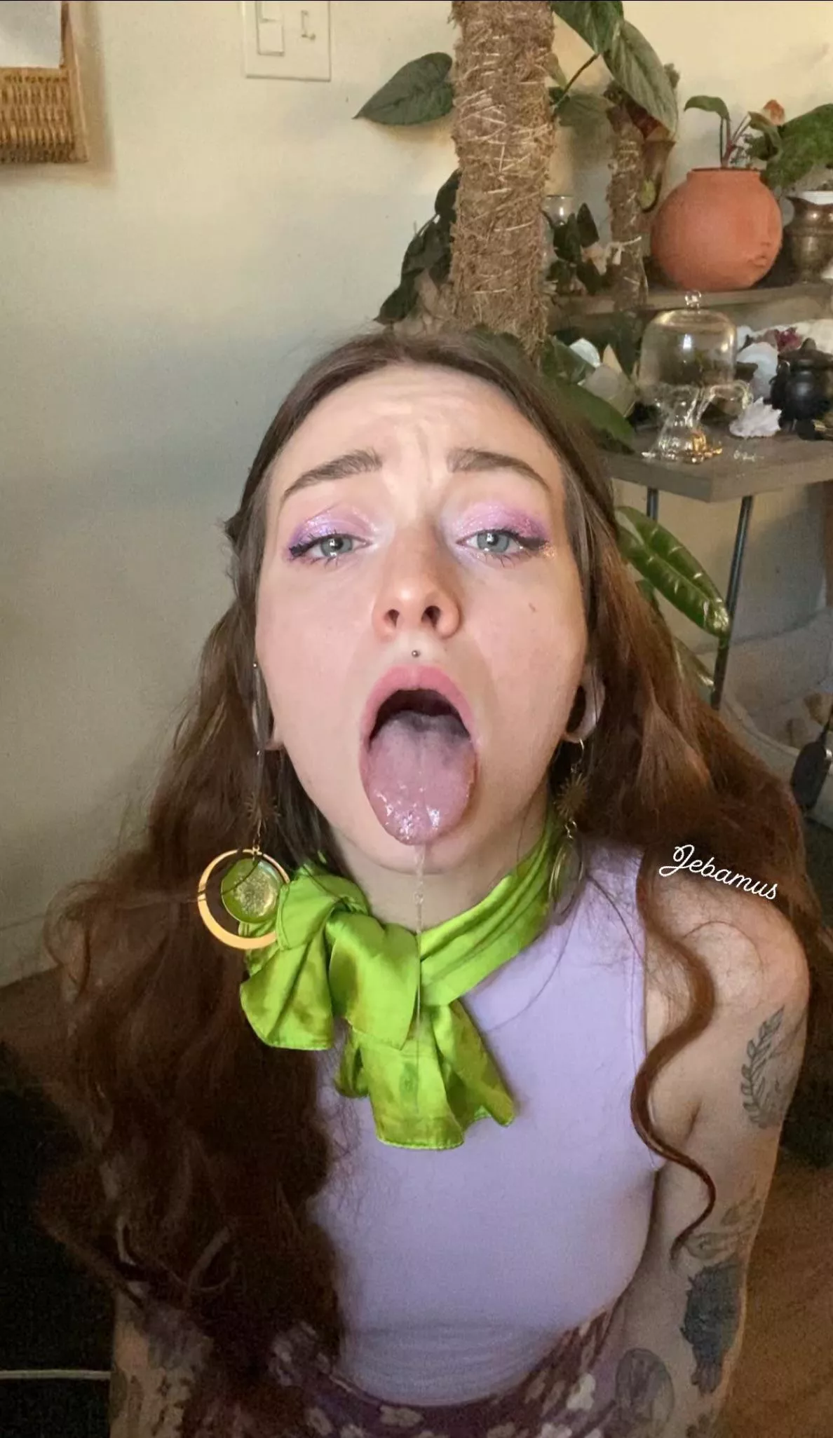 Have you ever fantasized about Daphne drooling for you?