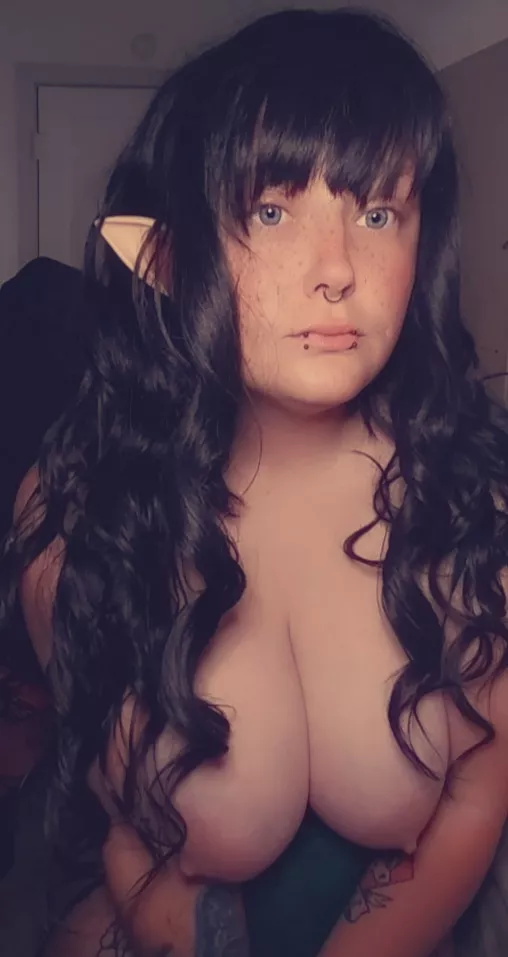 Have you ever fucked an elf? Wanna try? 😉