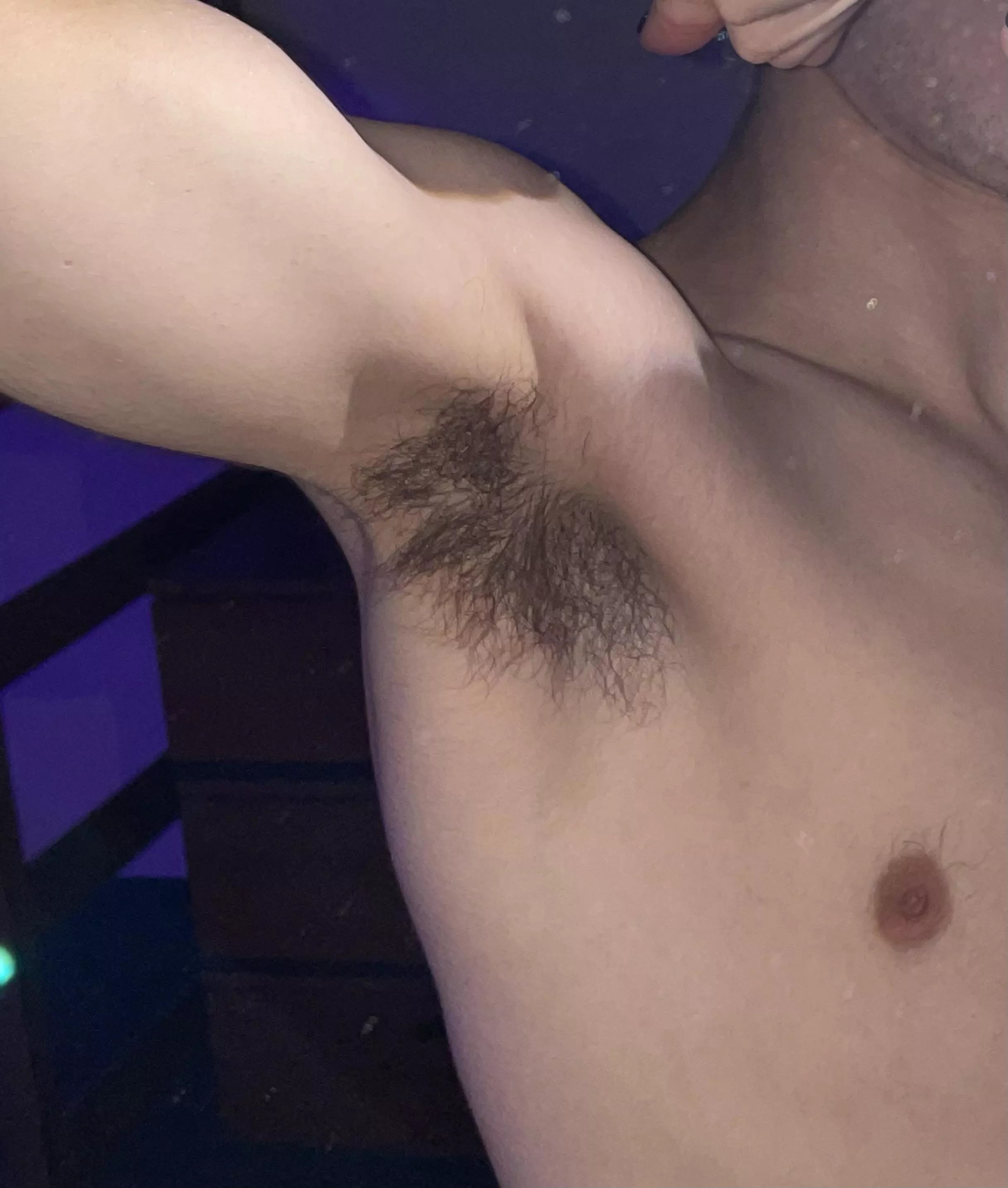 haven’t showered in a few days 🥵