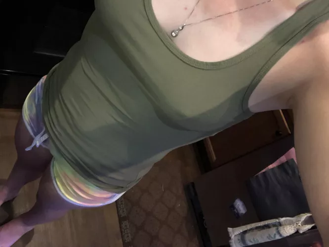 Havenβt worn a bra in yrs:)