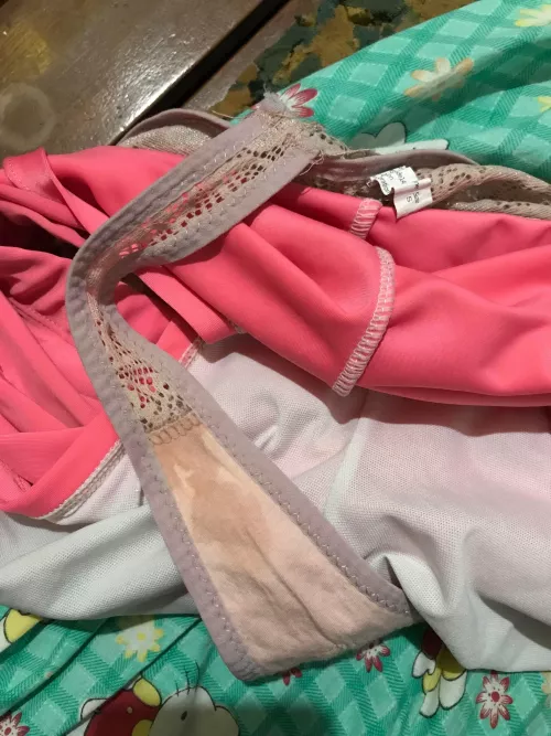 Having a feast lick 👅 💕 on my GF thong