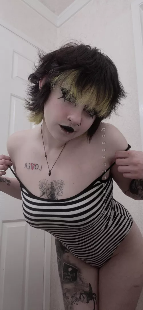 Head empty, just sexual thoughts