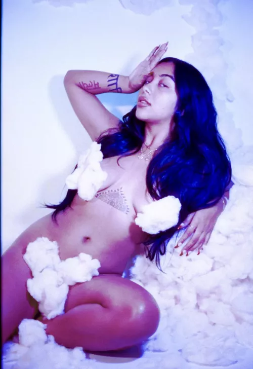 Head in the clouds<3