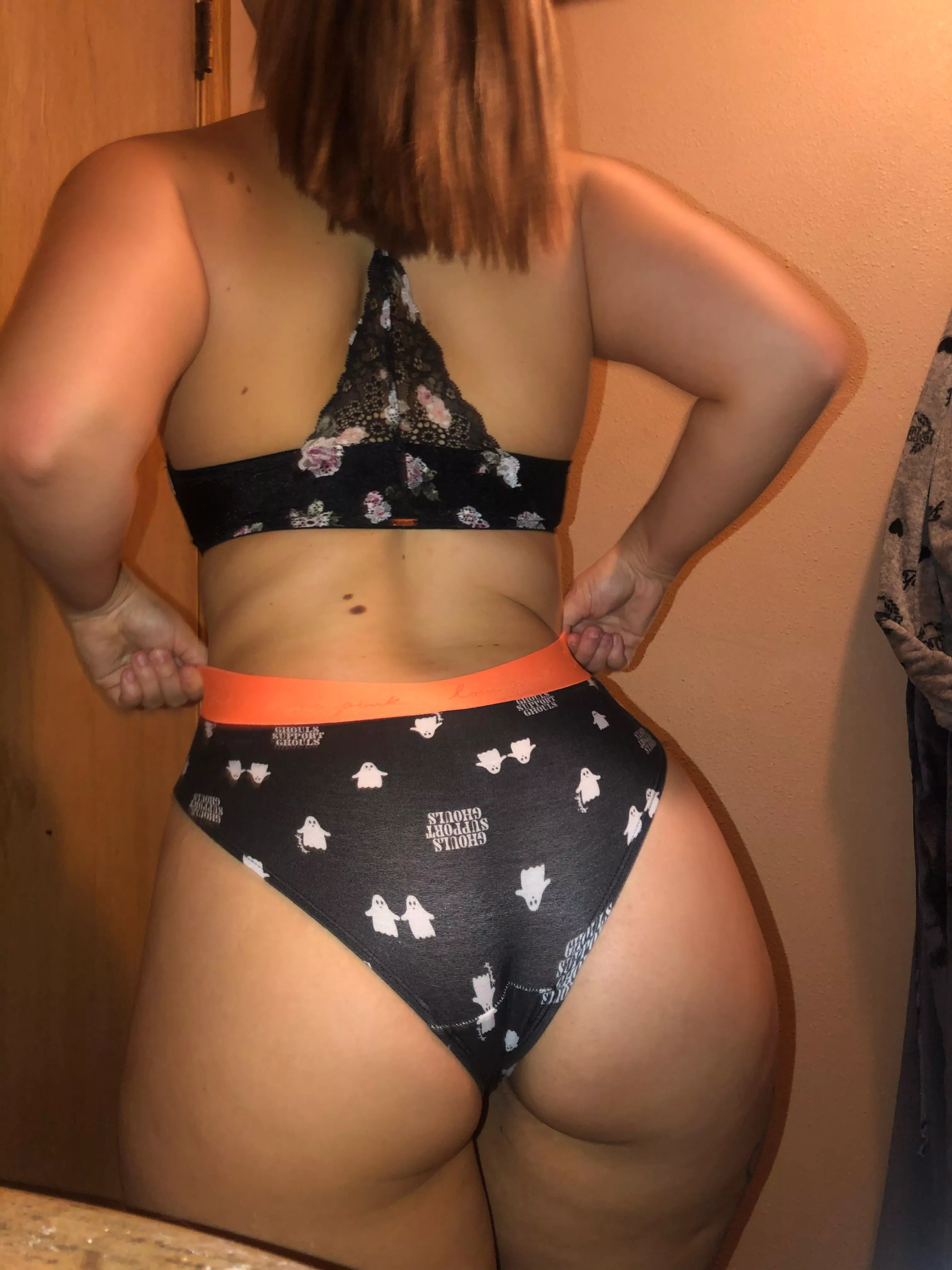 Heard we were posting our thick bodies? Is slim thick okay?π€ͺπ Heard we were posting our thick bodies? Is slim thick okay?π€ͺπ