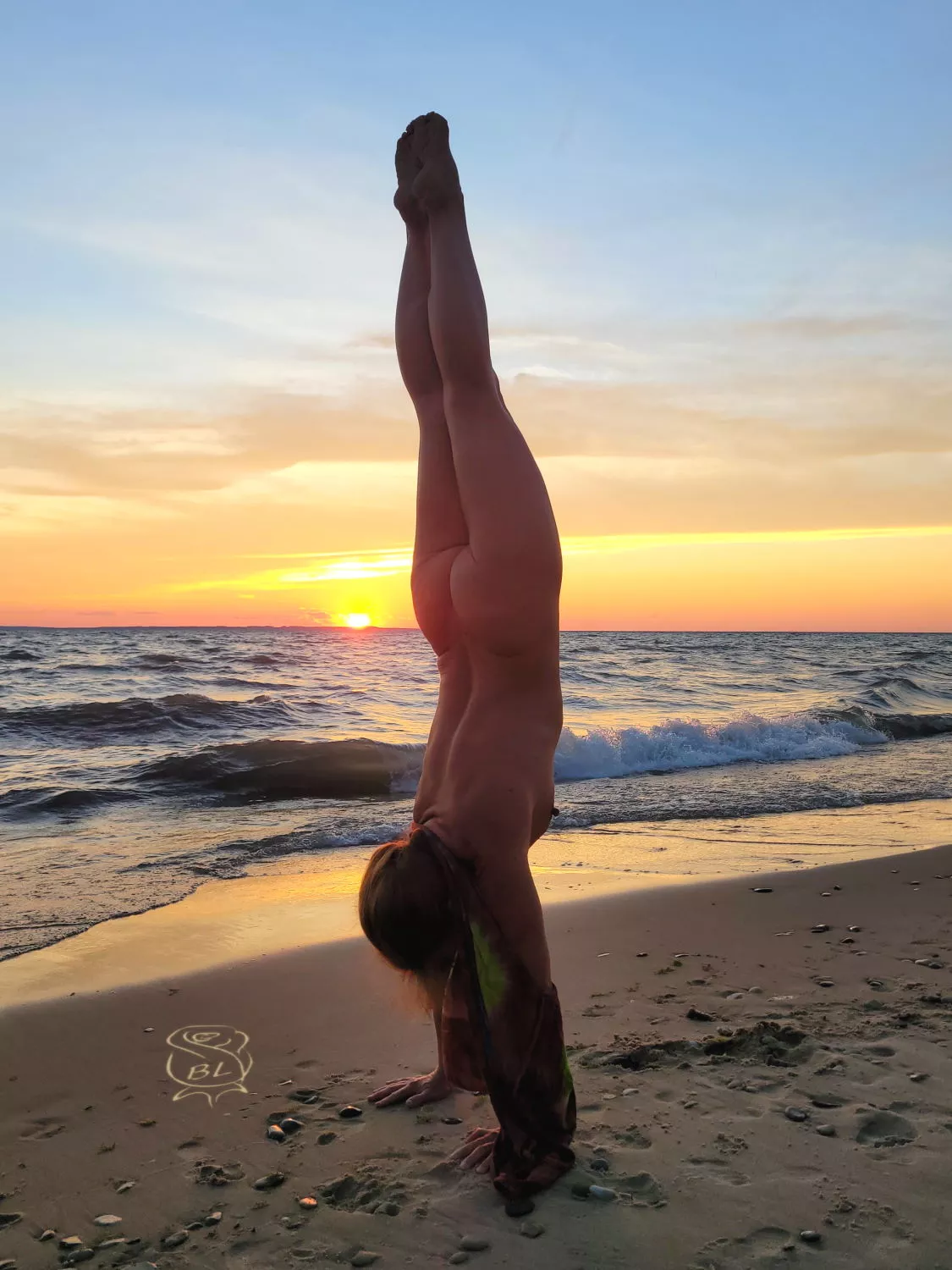 Naked Girl Handstand