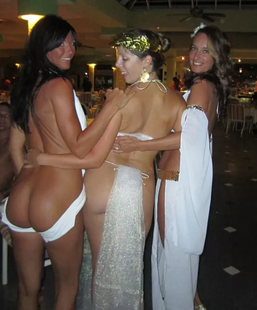 Hedonistic MILFs Hedonistic MILFs