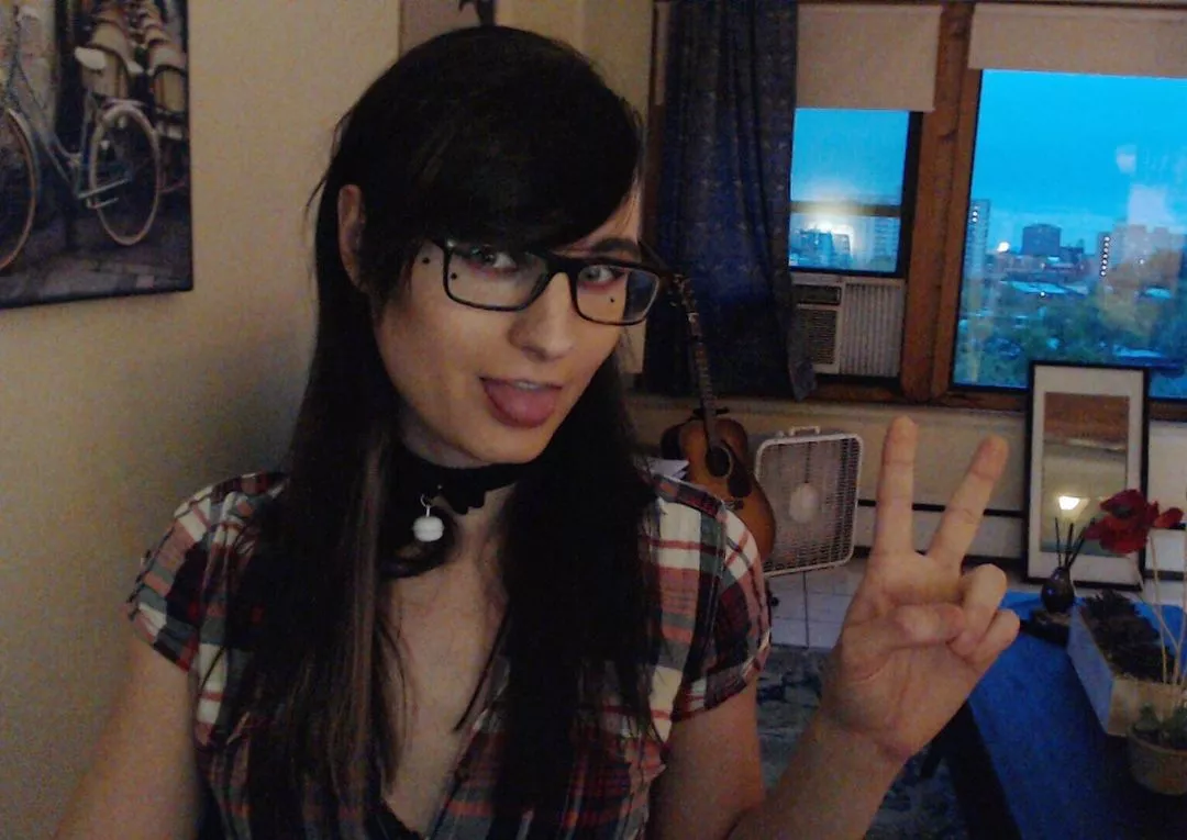 Heh.. not wearing black for once 😅