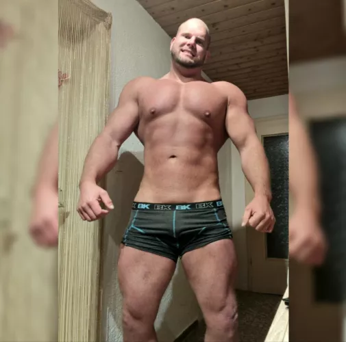 Hello 😀 Hello 😀