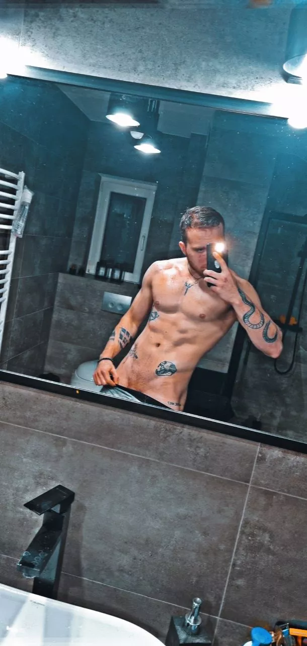 Hello 🥴