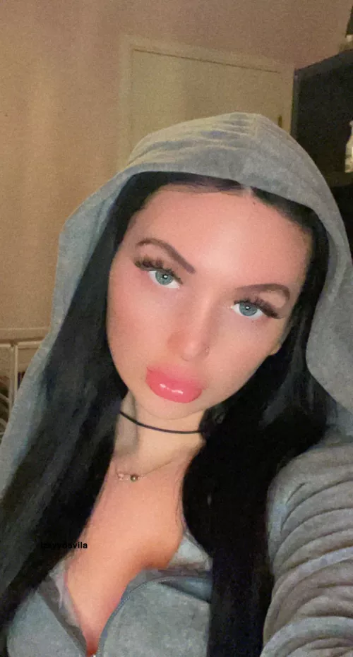 Hello darling ❤️ Im Izzy ❤️20 y/o full time student from Sweden, care to join me? 😈