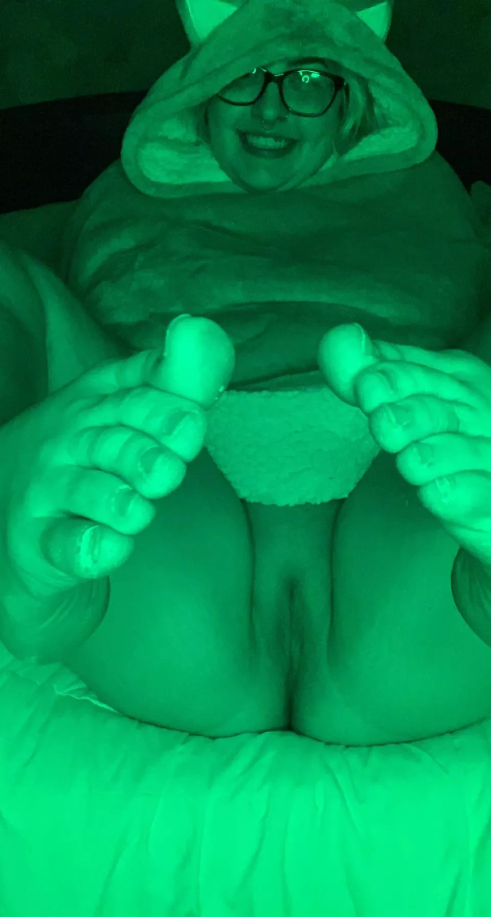 Hello dirty feet Hello dirty feet