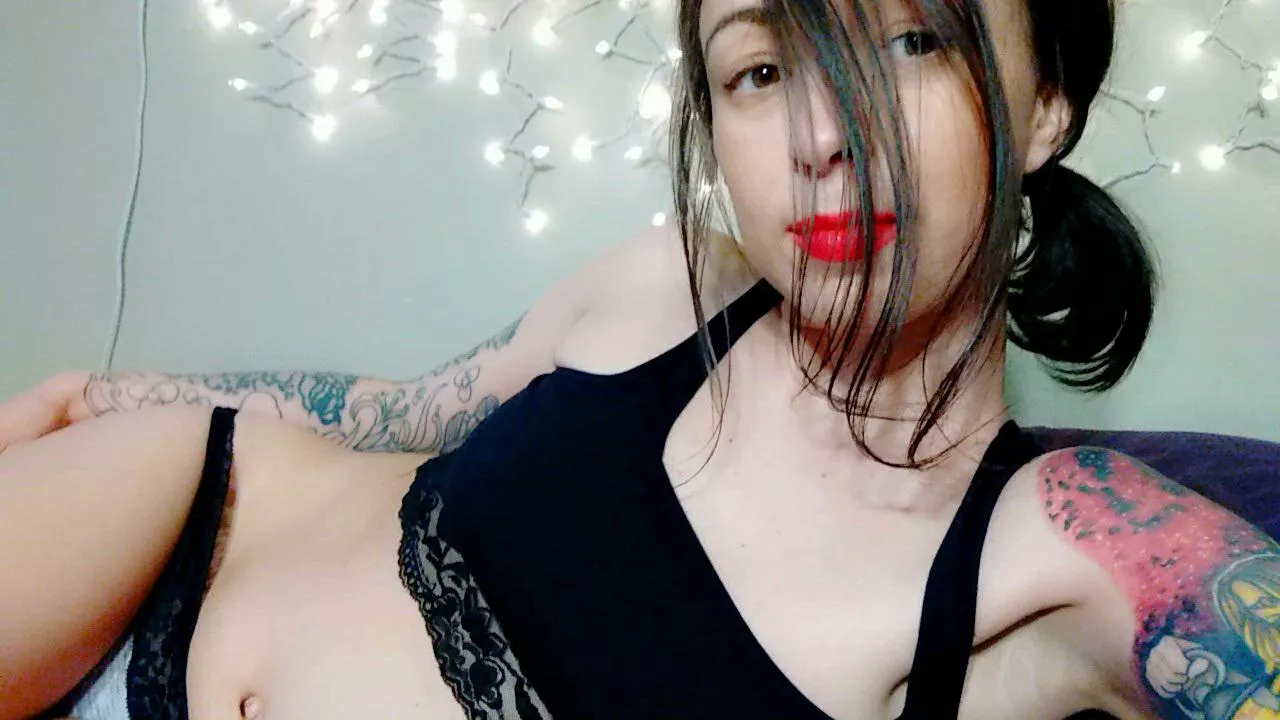 Hello! first time posting here π Hello! first time posting here π