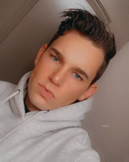 Hello 👋 from Canada 🥶