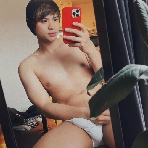 hello ^^ if you want to see more search @keita080 on onlyfans 😘