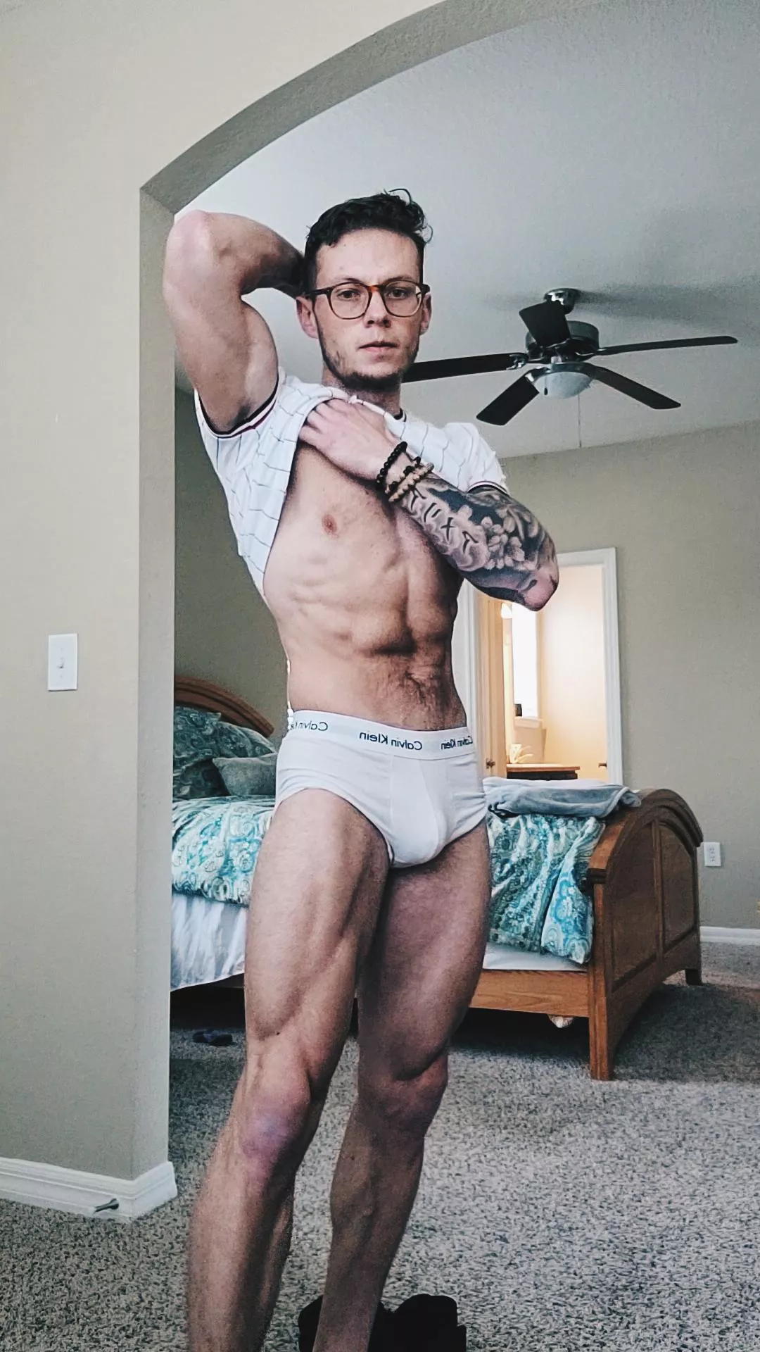 Hello 👋 new here! (27) fitness/fashion model - Calvin Klein Hello 👋 new here! (27) fitness/fashion model - Calvin Klein