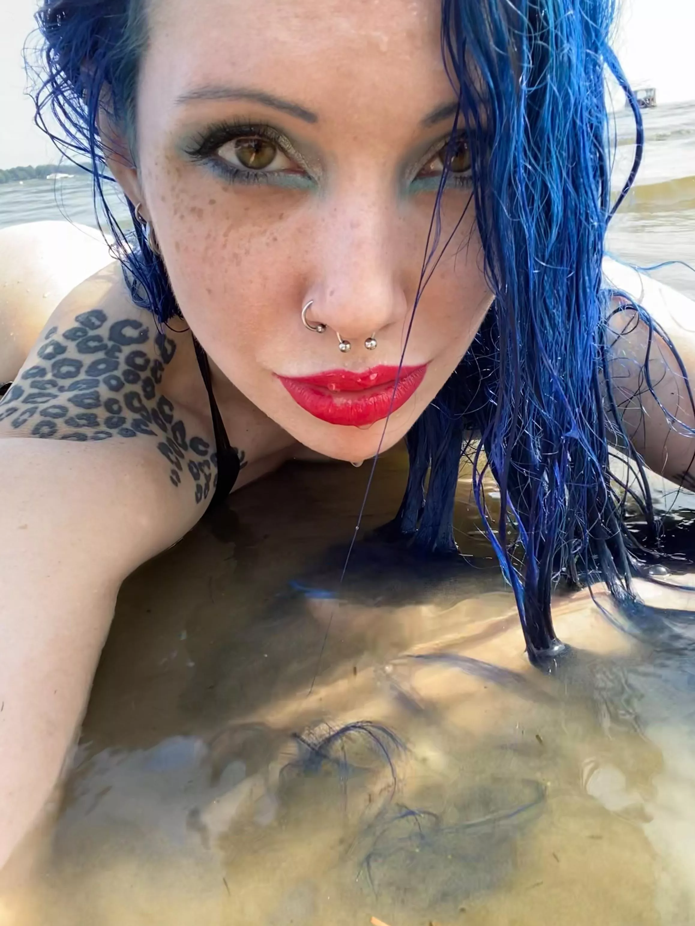 Hello 💙 Hello 💙