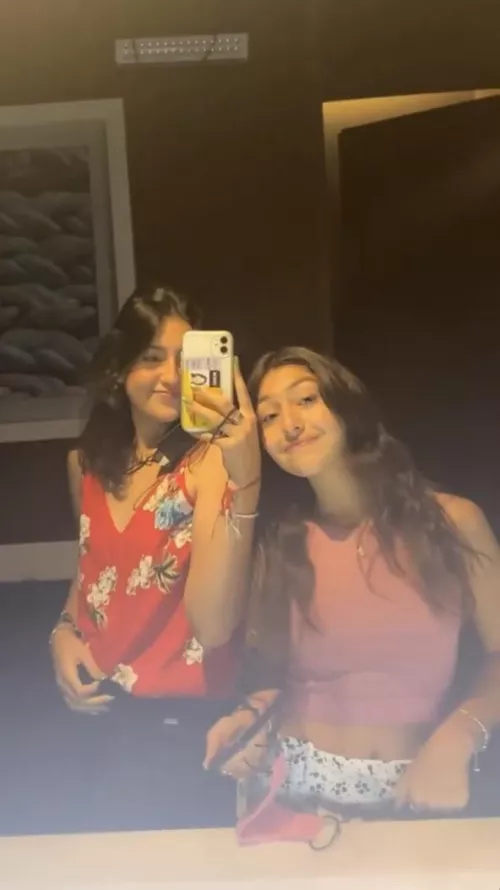 Hellooo everyone, I’m very glad I could finally make it to post here since my past account for some reason didn’t let me post on nsfw subs. Anyway, hope you don’t mind us presenting ourselves and I would truly love to be part of this sub.