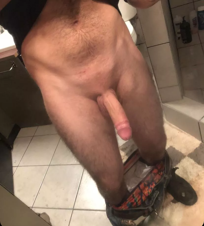 Hellooo there, d(m) me ?