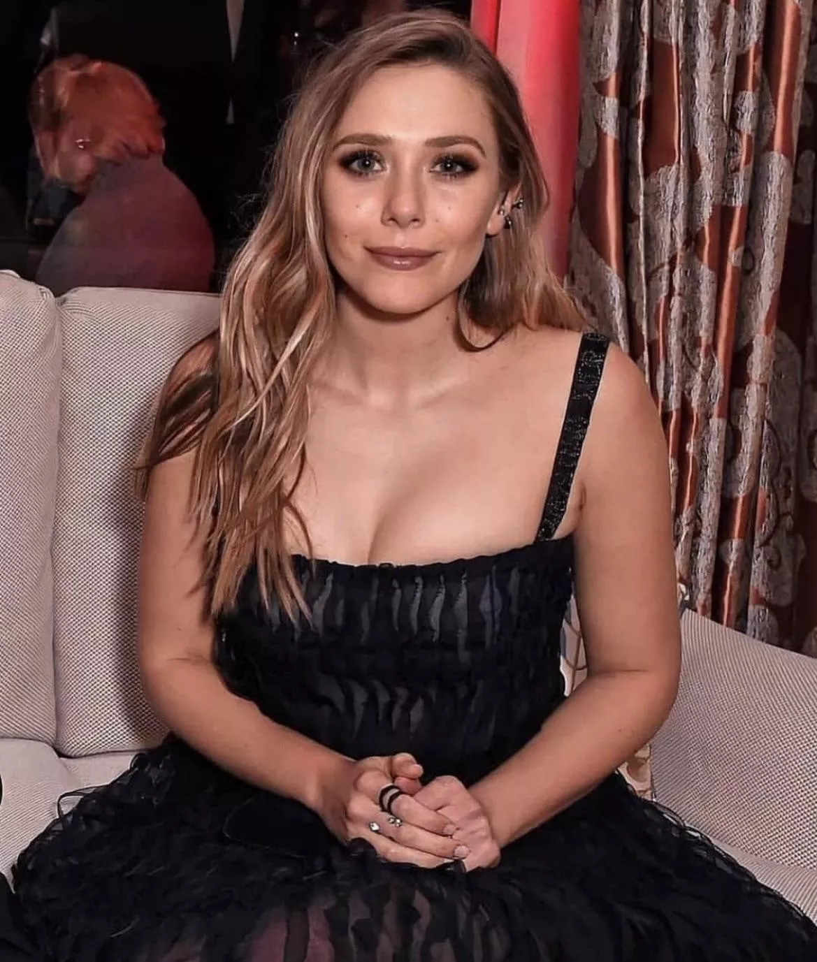 Help me cum for Elizabeth Olsen Help me cum for Elizabeth Olsen
